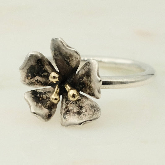 Small flower ring